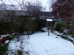 FZ011005 Snow in back garden Soest.jpg